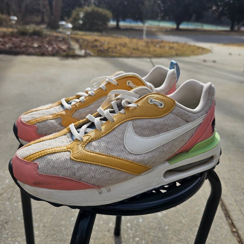 Nike Air Max Dawn "Sun Club" Women Size 9.5